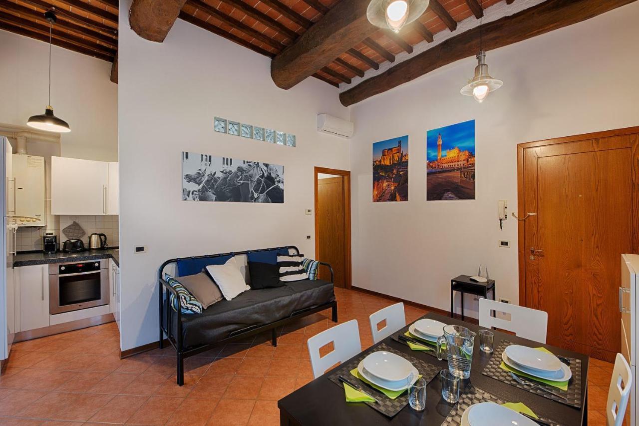 Casazappa - In Centro A Piedi, Parcheggio E Giardino Privato Siena Exterior foto